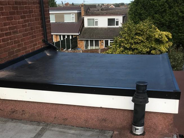 New flat roofer roof